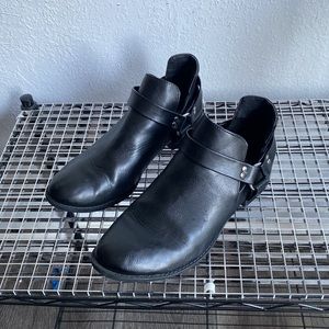 Wild Fabel Size 8 Black Faux Leather Slip On Bootie Boot
